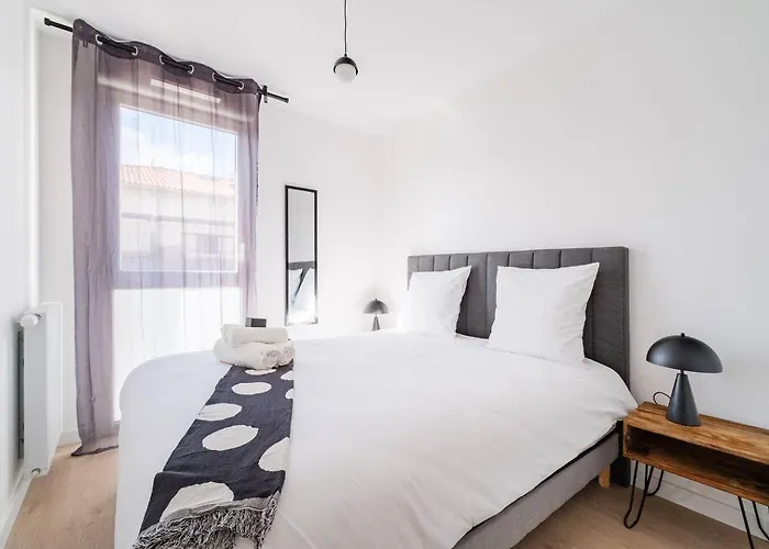 Hébergement de vacances Grande Maison Moderne A Saint-jean - 10 Voyageurs *